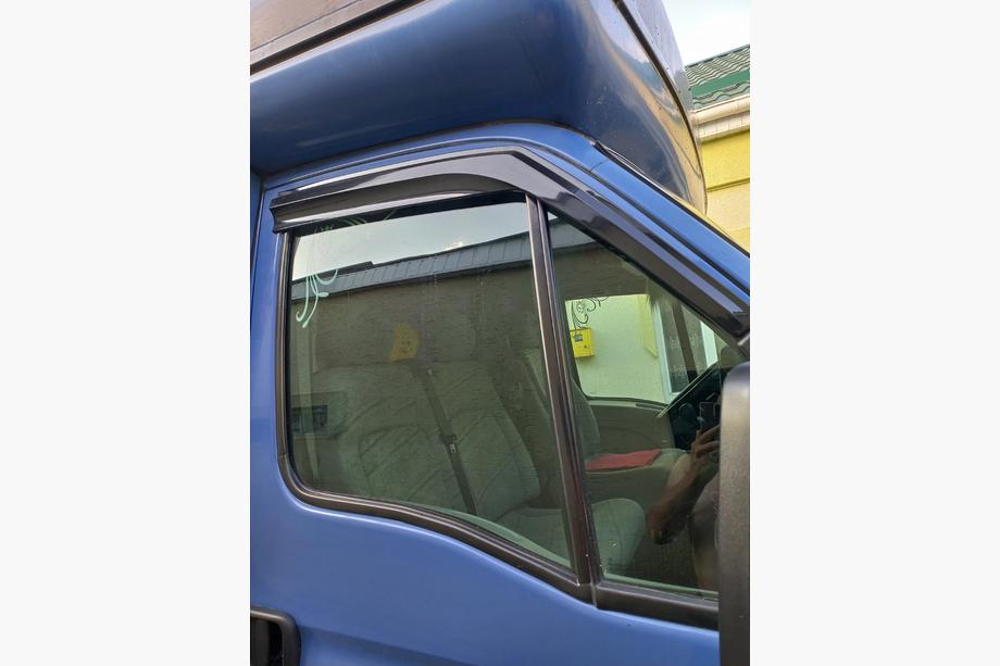 Nissan Interstar 2002-2010 гг. Ветровики на окна (2 шт., Sunplex Sport) Image