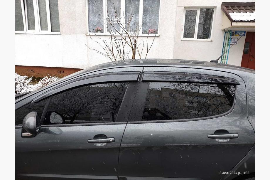 Peugeot 308 2007-2013 гг. Ветровики HB (4 шт., Sunplex Sport) Фото 2