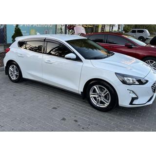 Ветровики с хромированным молдингом HB/SD (4 шт., Sunplex Chrome) Ford Focus IV 2018- гг. фото 1