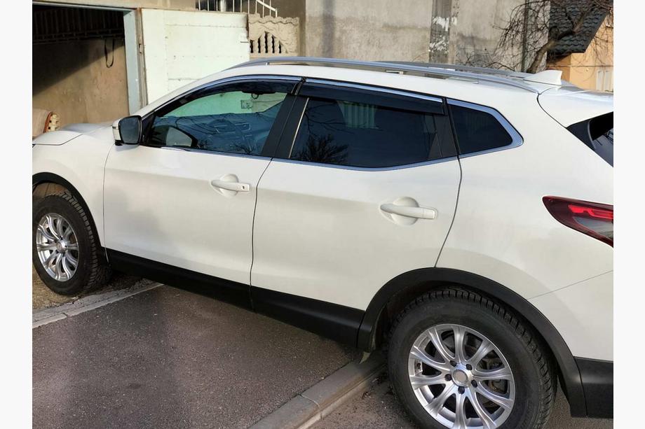 Nissan Qashqai 2014-2021 гг. Ветровики с хромированным молдингом (4 шт., Sunplex Chrome) Фото 5