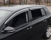 Volkswagen Golf 5 2003-2009 гг. Ветровики с хромированным молдингом (4 шт., Sunplex Chrome) фото 8