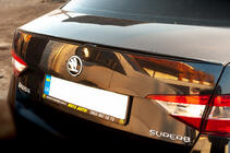 Skoda Superb 2015-2024 гг. Спойлер LIP (Sunplex, черный) (119,2см*7,3см) фото 4