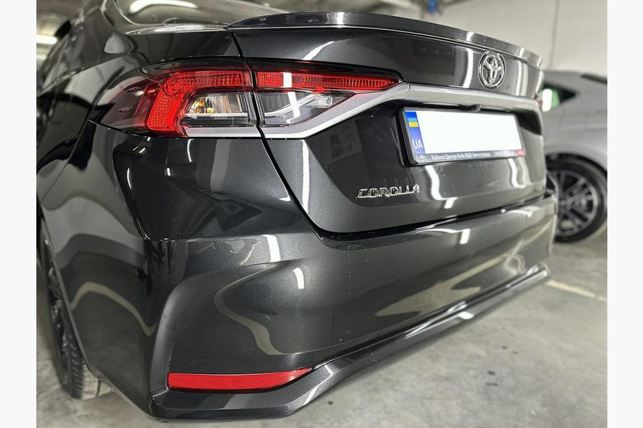 Toyota Corolla 2019- гг. Спойлер Lip (Sunplex, черный) (117,9см * 5,5см) Image