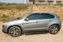 Peugeot 4008 2012-2017 гг. Ветровики на окна (4 шт, HIC) фото 5