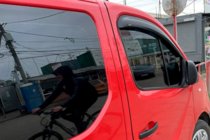 Opel Vivaro 2015-2019 гг. Ветровики на окна (2 шт, HIC) фото 2