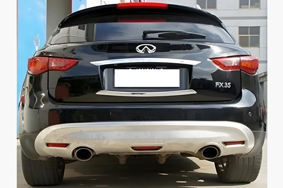 Infiniti QX70 2013-2019 гг. Задняя накладка Libao (пластик) Image