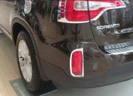 Kia Sorento II XM 2009-2014 гг. Окантовки задних противотуманных фар 2013+ (2 шт, пластик) фото 1