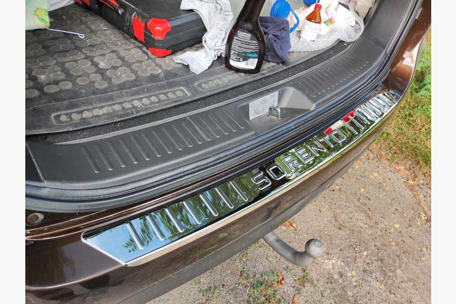 Kia Sorento II XM 2009-2014 гг. Накладка на задний бампер Libao (2013+) Image