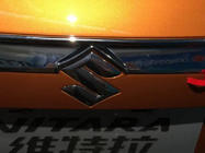 Suzuki Vitara 2015- гг. Хромированная накладка над номером Libao (ABS) фото 2