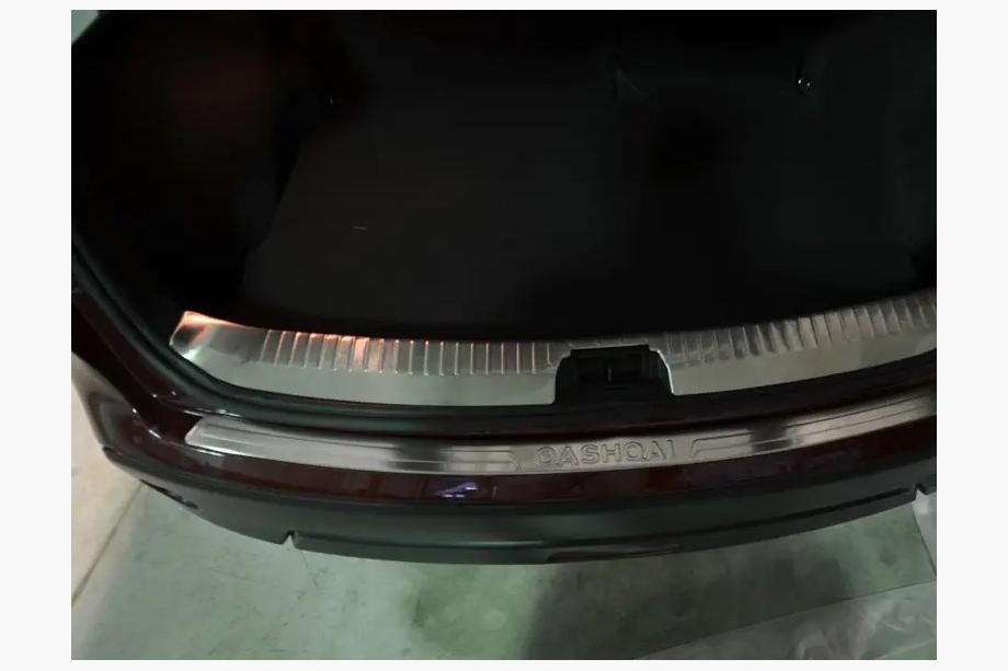 Nissan Qashqai 2007-2010 гг. Накладка на порог багажника Libao (нержавейка) Фото 1