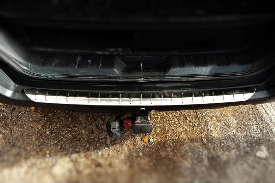 Nissan X-trail T31 2007-2014 гг. Накладка на задний бампер Libao нержавейка Image