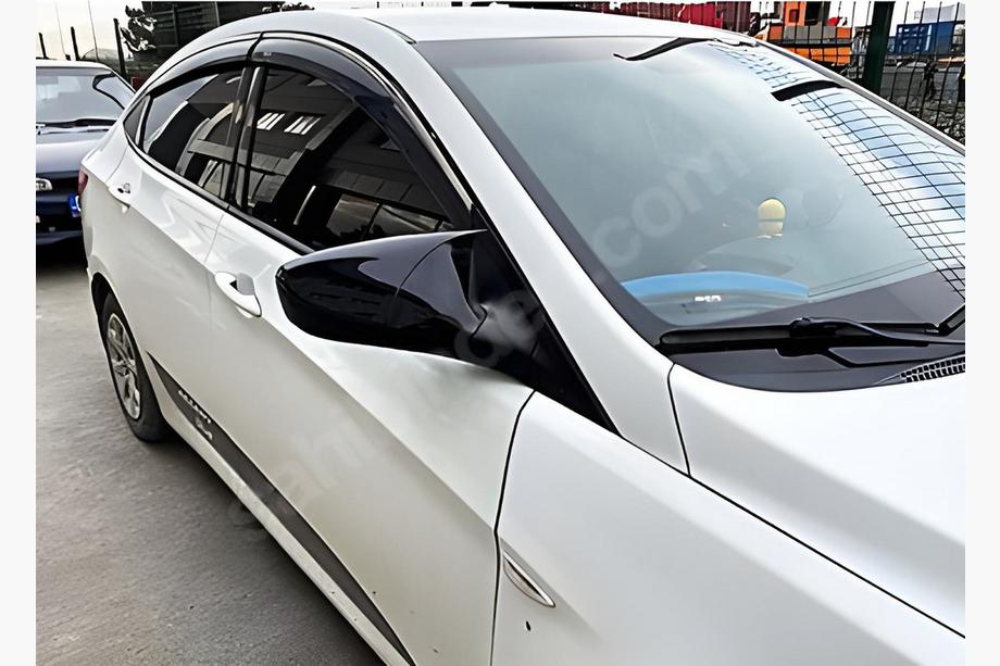 Hyundai Elantra (MD/UD) 2011-2015 гг. Накладки на зеркала с вырезом под поворотник в стиле BMW (2 шт) Фото 5