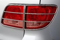 Toyota Fortuner 2006-2015 гг. Защита задних фонарей (нержавейка) фото 1