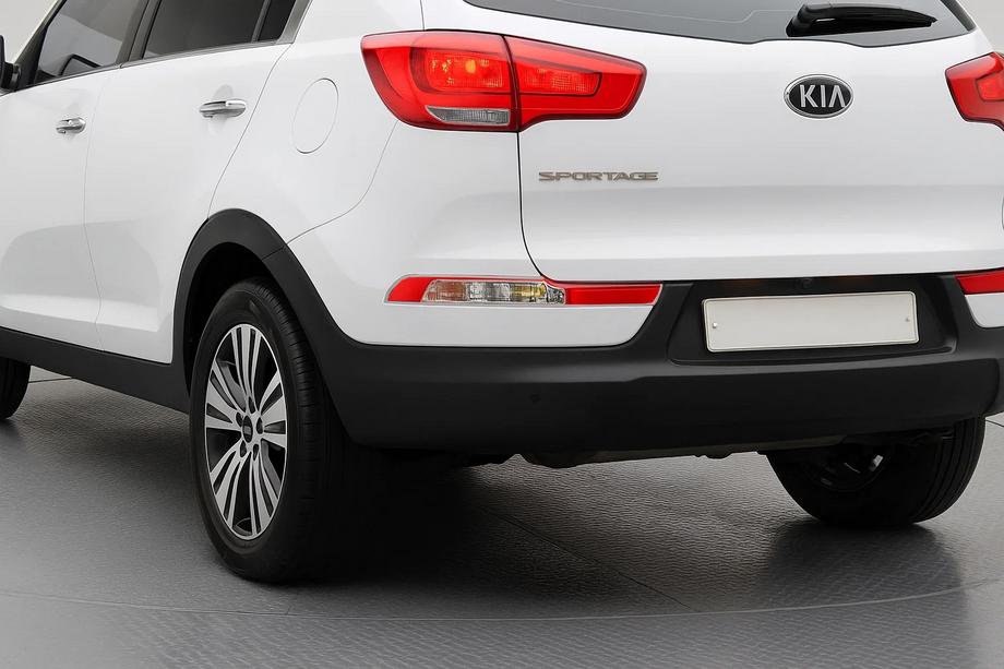 Kia Sportage 2010-2015 гг. Накладки на задние противотуманные фары для модели R (азиатский рынок) Image