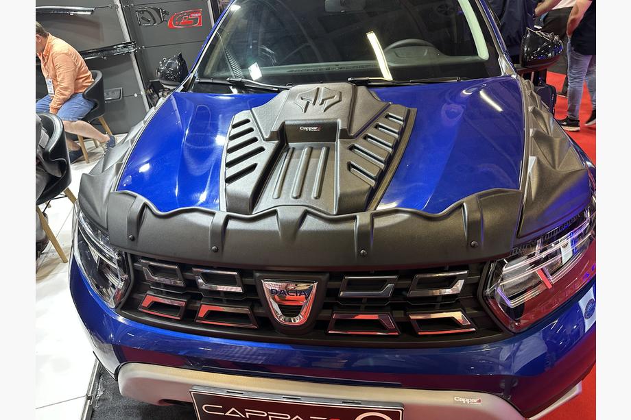 Renault Duster 2018-2024 гг. Накладка на капот (ABS) Image