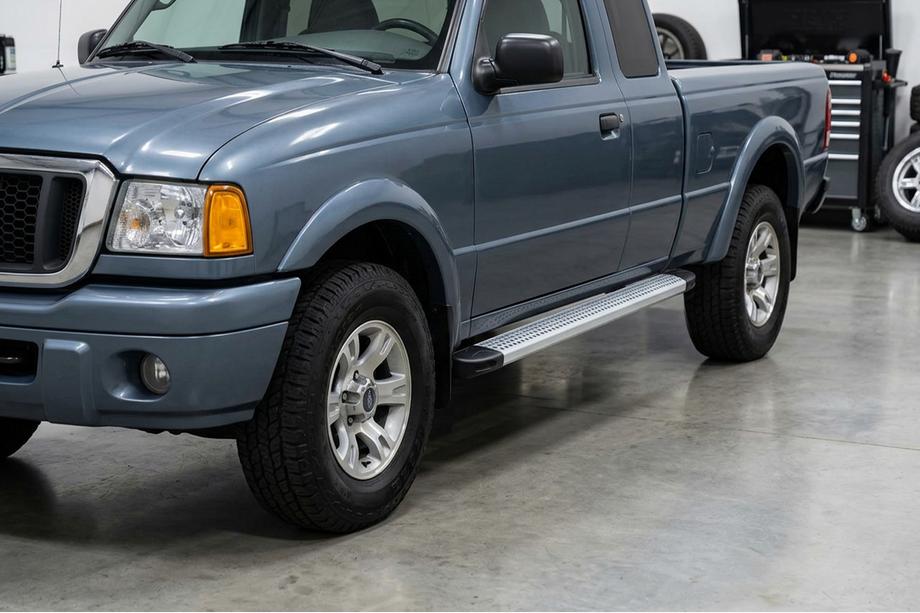 Ford Ranger 2002-2006 гг. Боковые Подножки Maya V2 (2 шт., Алюминий) Image