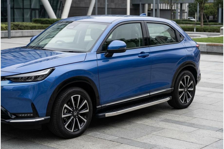 Honda HR-V 2021- гг. Боковые Подножки BlackLine (2 шт., Алюминий) Image