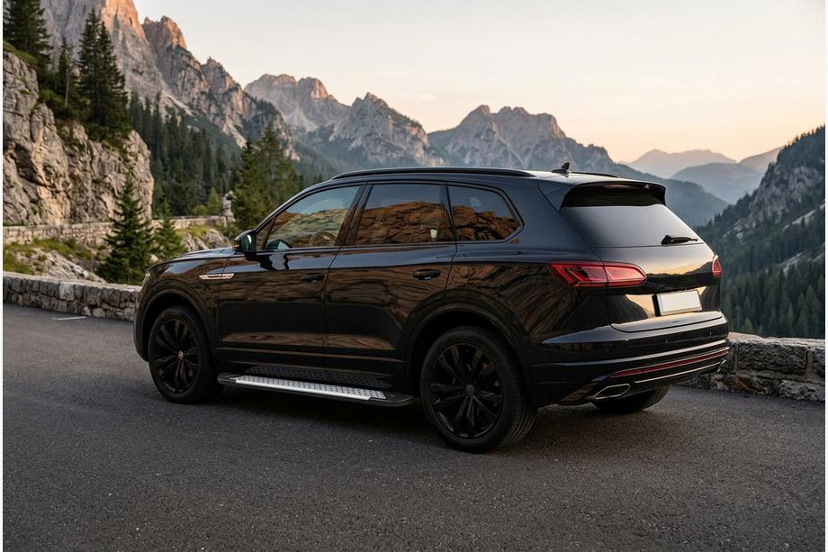 Volkswagen Touareg 2018- гг. Боковые пороги Allmond Grey (2 шт., алюминий) Image