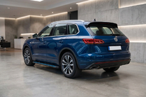 Volkswagen Touareg 2018- гг. Боковые Подножки Maya Blue (2 шт., Алюминий) фото 1