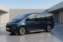 Hyundai Staria 2021- гг. Боковые Подножки Line (2 шт., Алюминий) фото 1