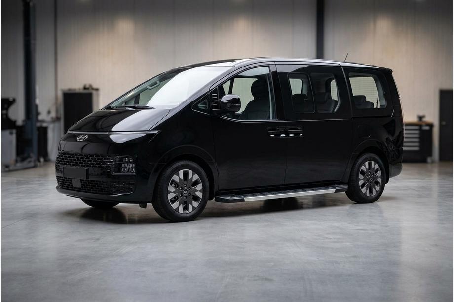 Hyundai Staria 2021- гг. Боковые пороги RedLine V1 (2 шт., алюминий) Image