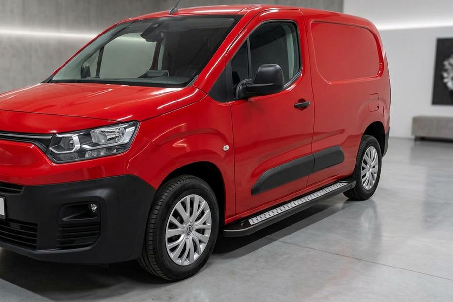 Toyota Proace City 2016- гг. Боковые пороги New Vision Black (2 шт., алюминий) Длинная База Image